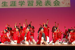 写真：踊華三好の演舞
