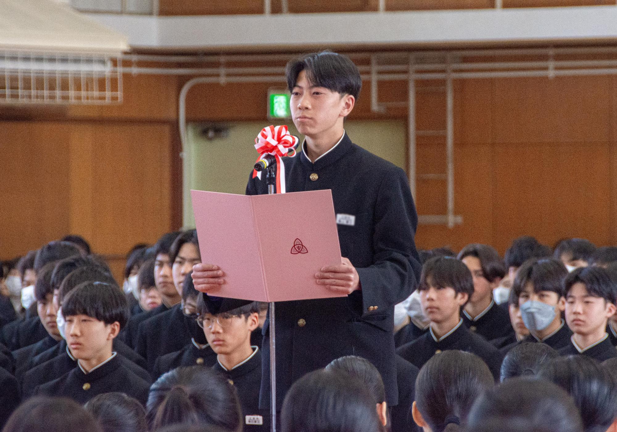 在校生代表の言葉の場面