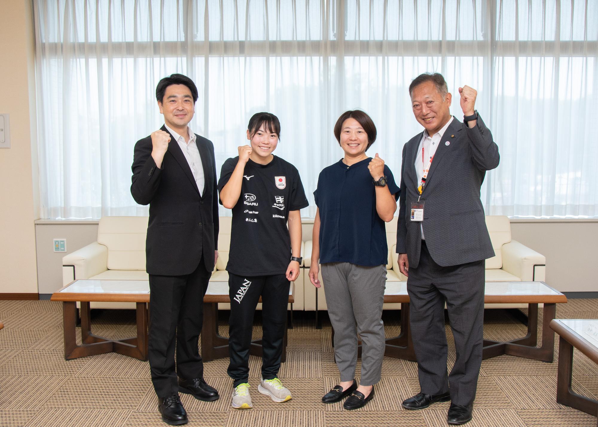 記念撮影の様子