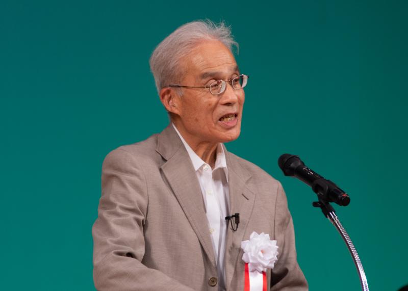 天石惇郎センター会長があいさつをしている写真