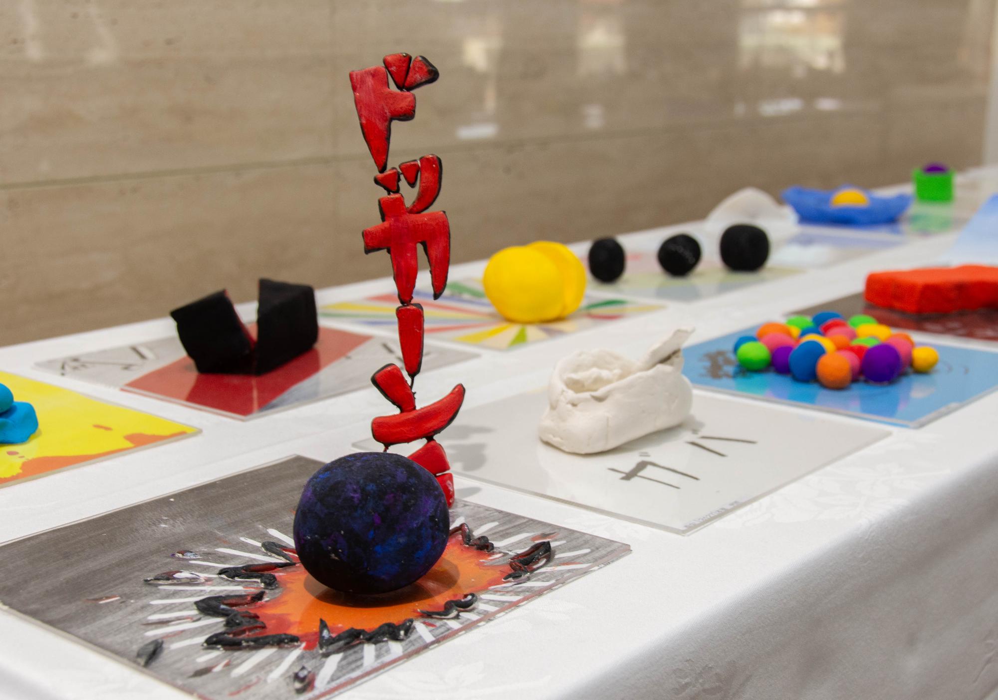 オノマトペをモチーフにした立体作品