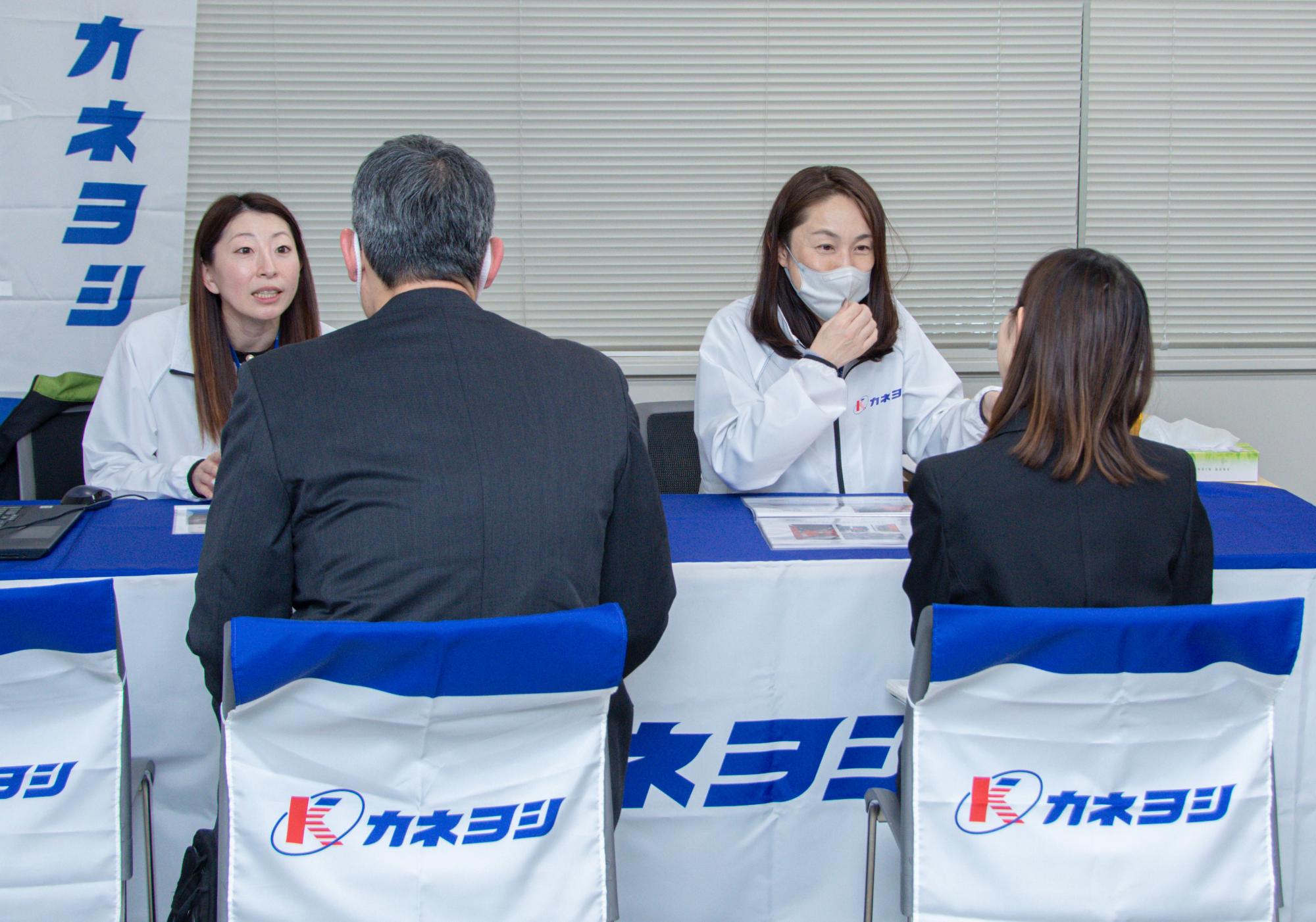 就活フェアの様子2