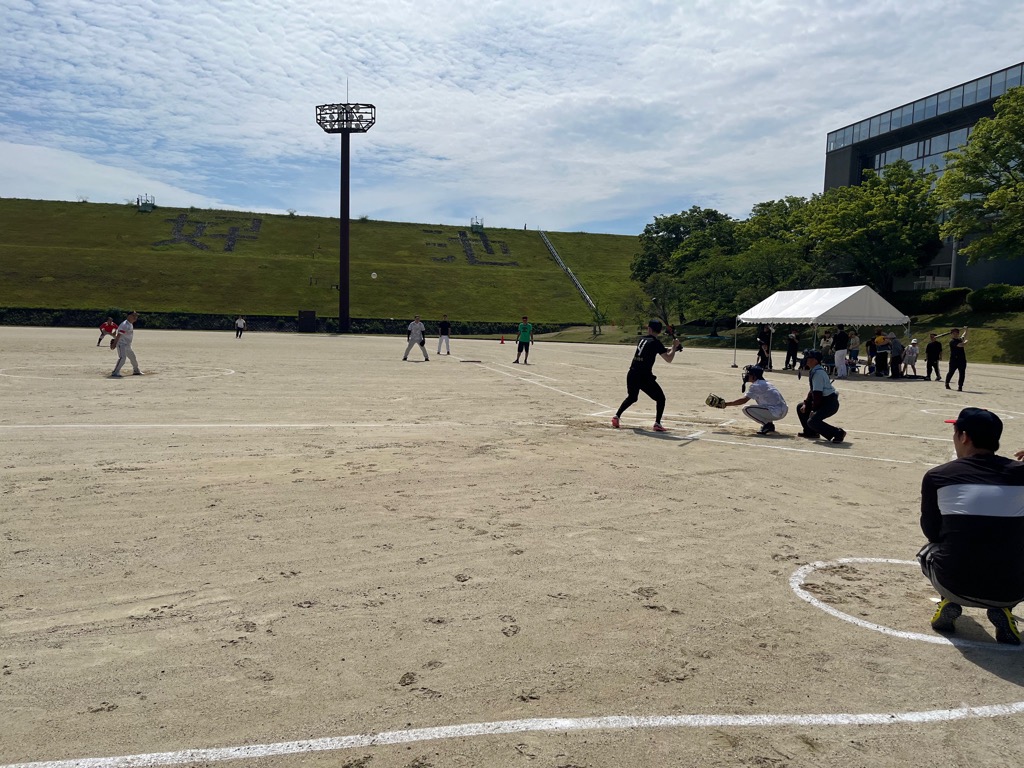 陸上競技場での試合の様子