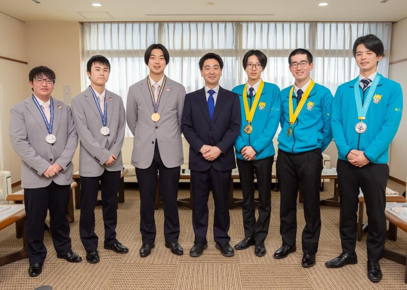 皆さんで記念撮影